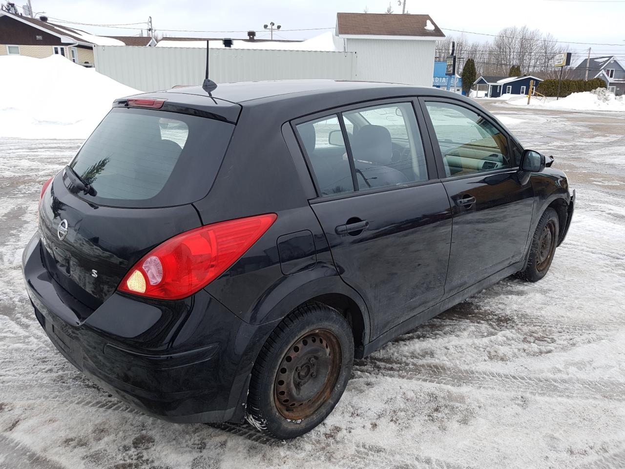 Photo 4 from auction – 2007 NISSAN VERSA S with VIN 3N1BC13E47L420177