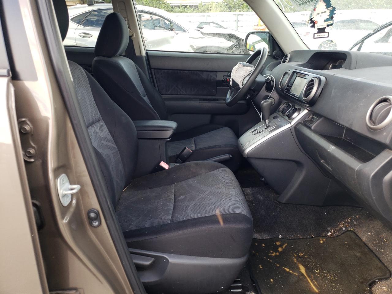 Photo 5 from auction – 2012 TOYOTA SCION XB with VIN JTLZE4FE7C1142559