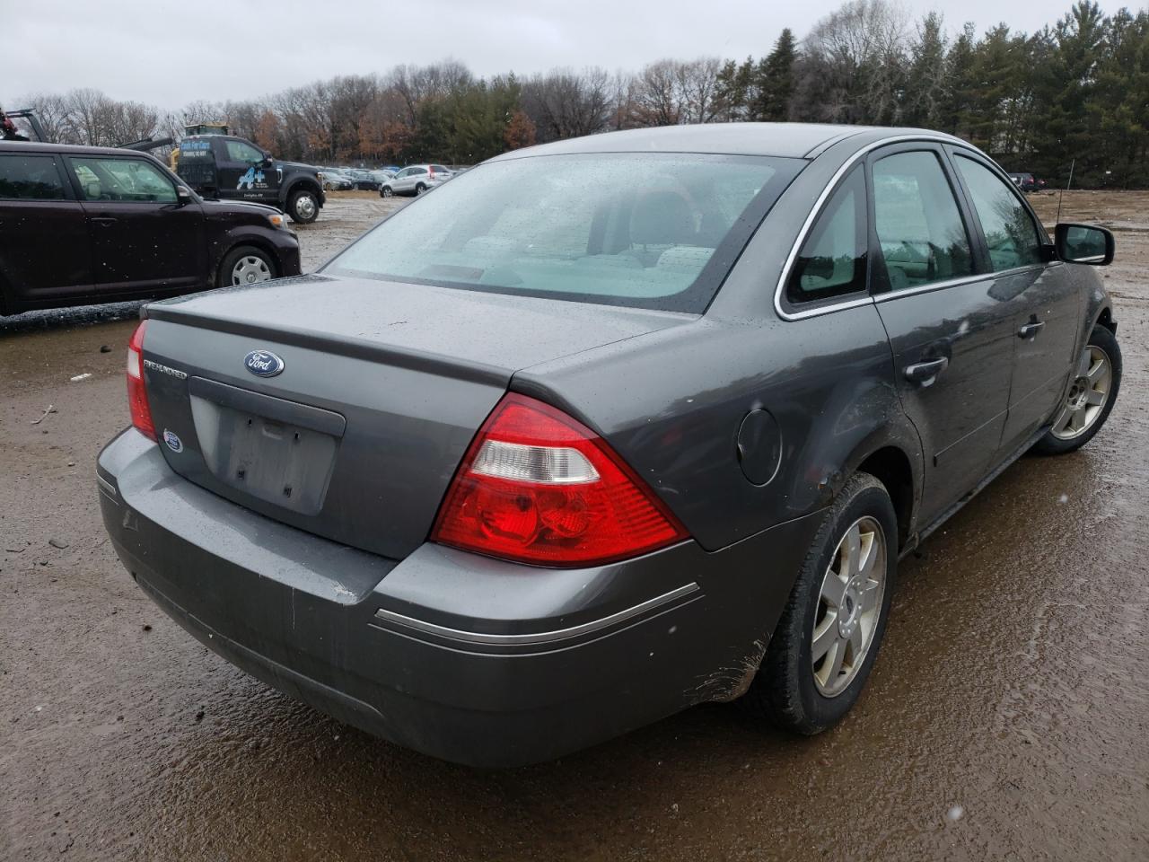 Photo 4 from auction – 2005 FORD FIVE HUNDR with VIN 1FAFP23135G190693