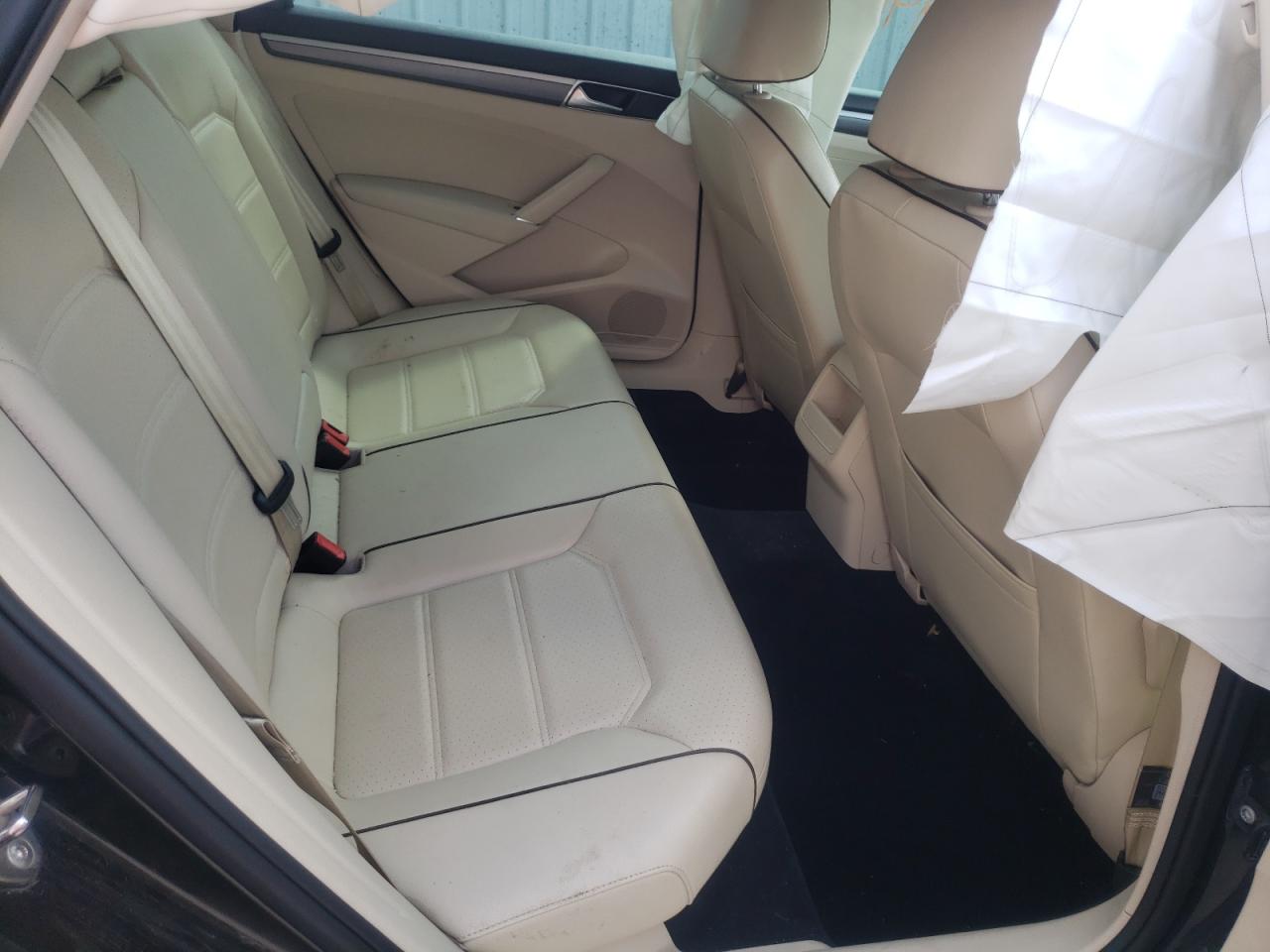 Photo 6 from auction – 2018 VOLKSWAGEN PASSAT S with VIN 1VWAA7A37JC020116