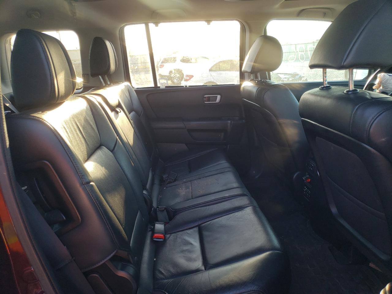 Photo 6 from auction – 2014 HONDA PILOT TOUR with VIN 5FNYF3H98EB019264