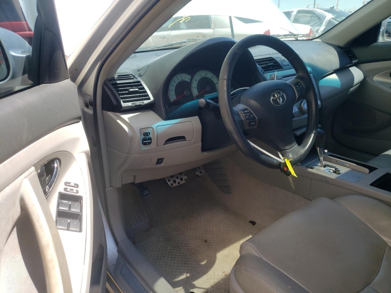 Photo 9 from auction – 2011 TOYOTA CAMRY BASE with VIN 4T1BF3EK2BU195030