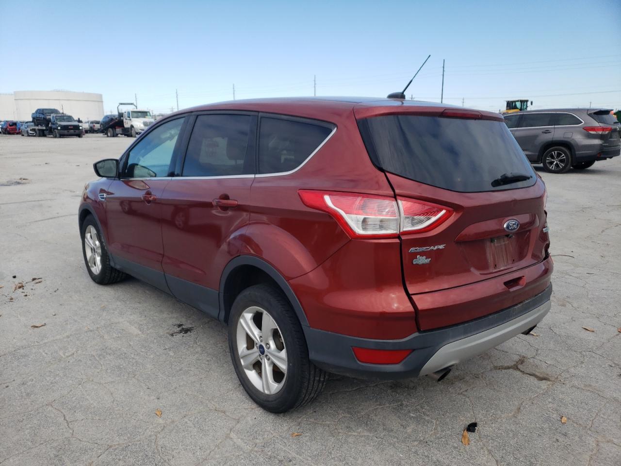 Photo 3 from auction – 2014 FORD ESCAPE SE with VIN 1FMCU0GX5EUE50467