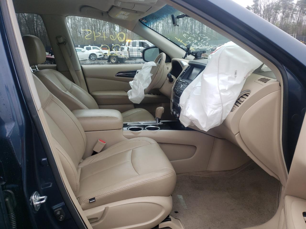 Photo 5 from auction – 2013 NISSAN PATHFINDER with VIN 5N1AR2MN0DC608421