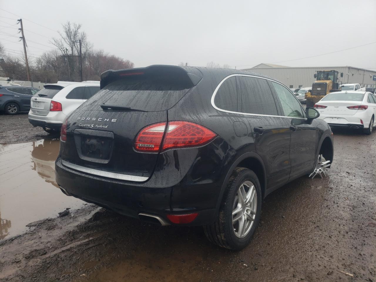 Photo 4 from auction – 2012 PORSCHE CAYENNE S with VIN WP1AE2A27CLA92775