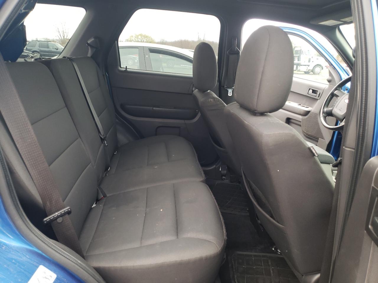 Photo 6 from auction – 2011 FORD ESCAPE XLT with VIN 1FMCU0DG8BKA20413