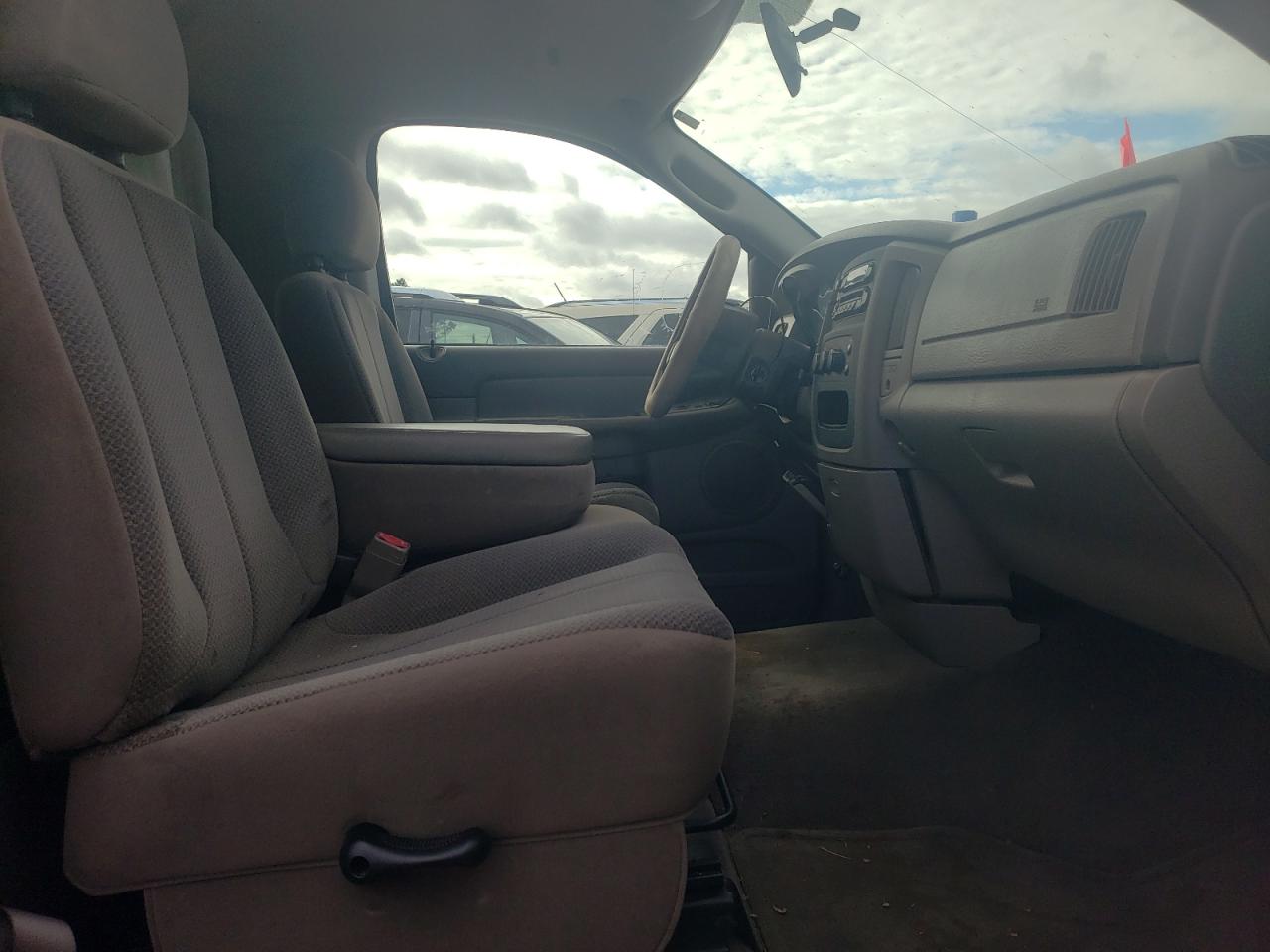 Photo 5 from auction – 2004 DODGE RAM 1500 S with VIN 1D7HA16D14J141066