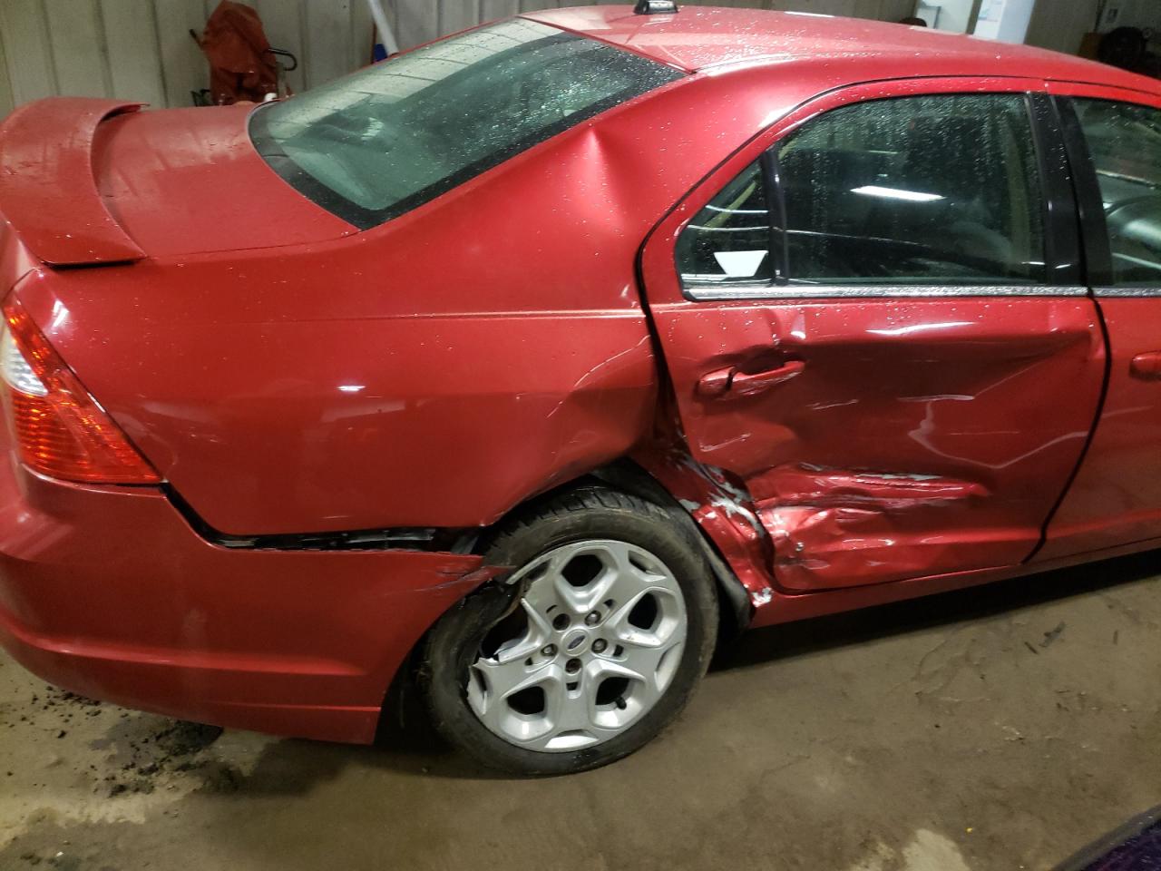 Photo 9 from auction – 2011 FORD FUSION SE with VIN 3FAHP0HA3BR157882