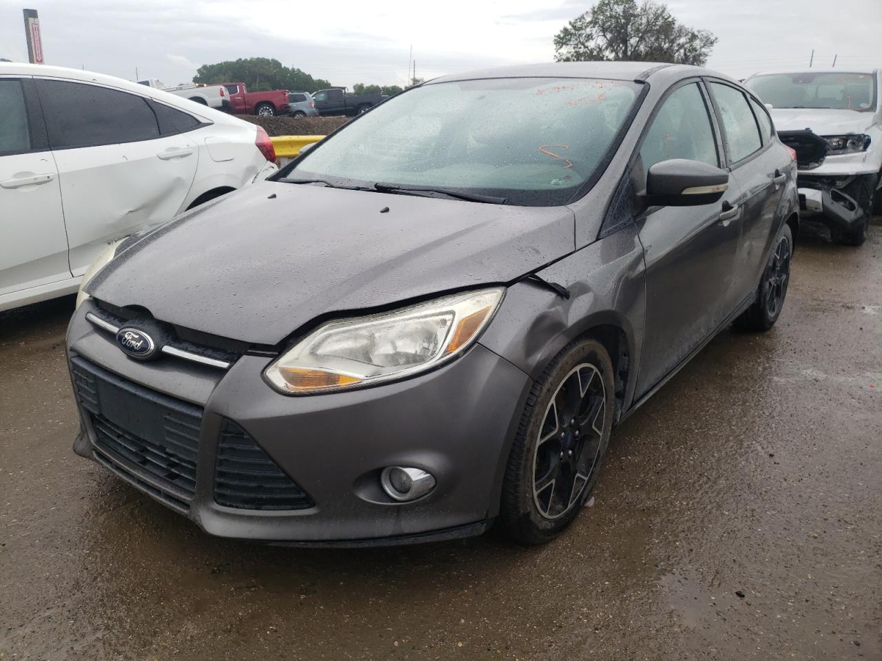 Photo 2 from auction – 2014 FORD FOCUS SE with VIN 1FADP3K20EL173123