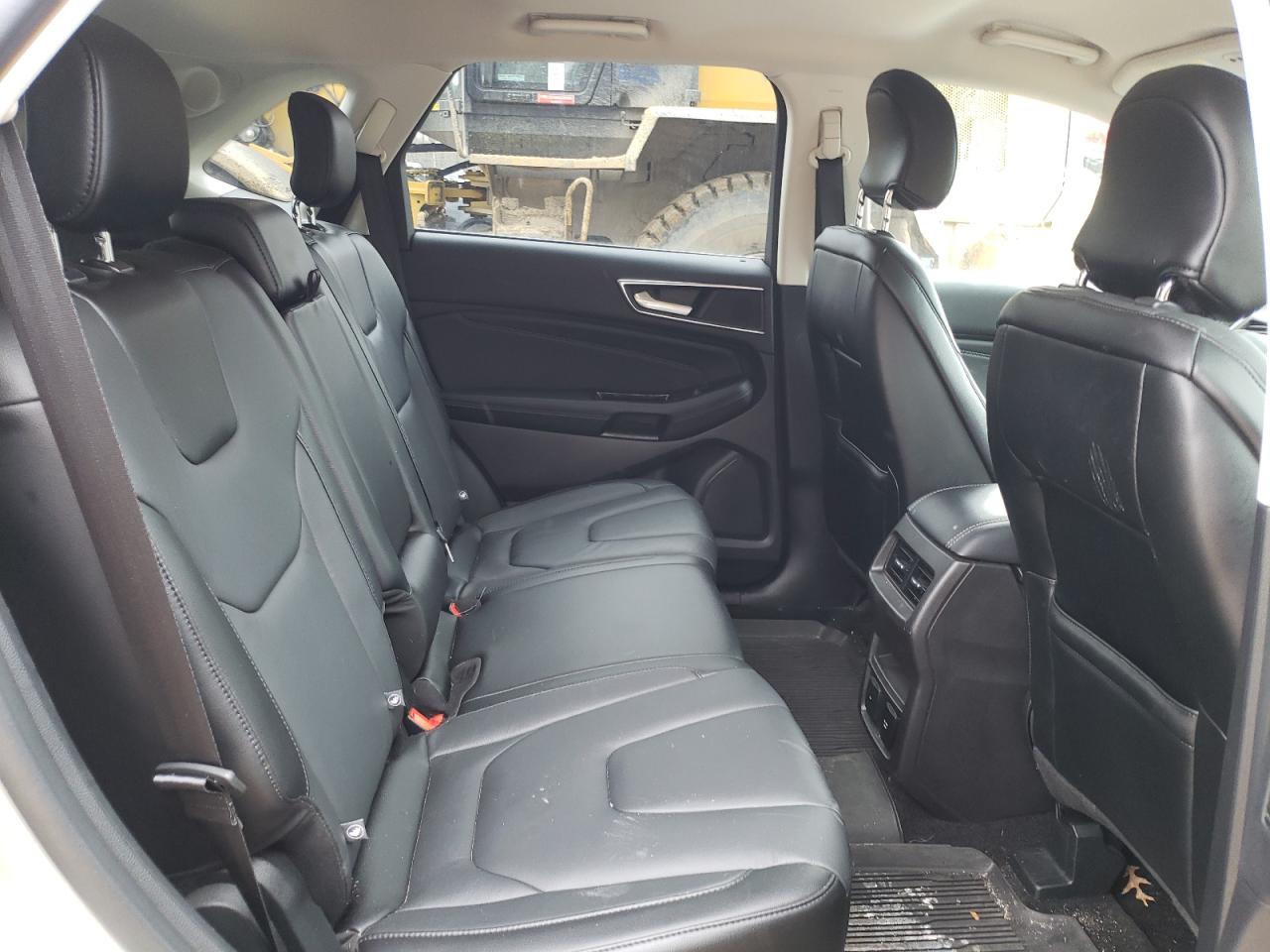 Photo 6 from auction – 2017 FORD EDGE TITAN with VIN 2FMPK4K94HBC11820