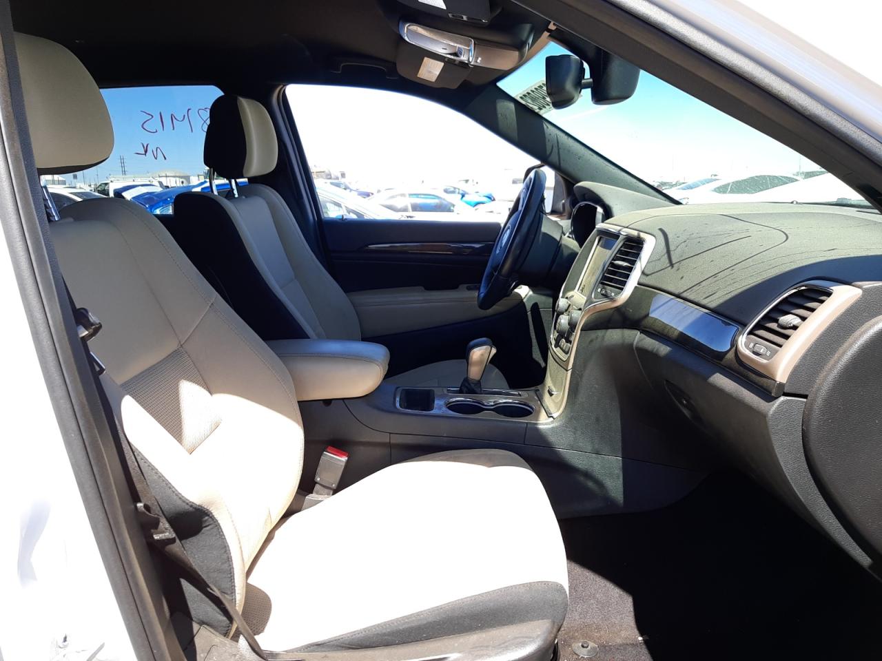 Photo 5 from auction – 2016 JEEP GRAND CHER with VIN 1C4RJFAG1GC457539