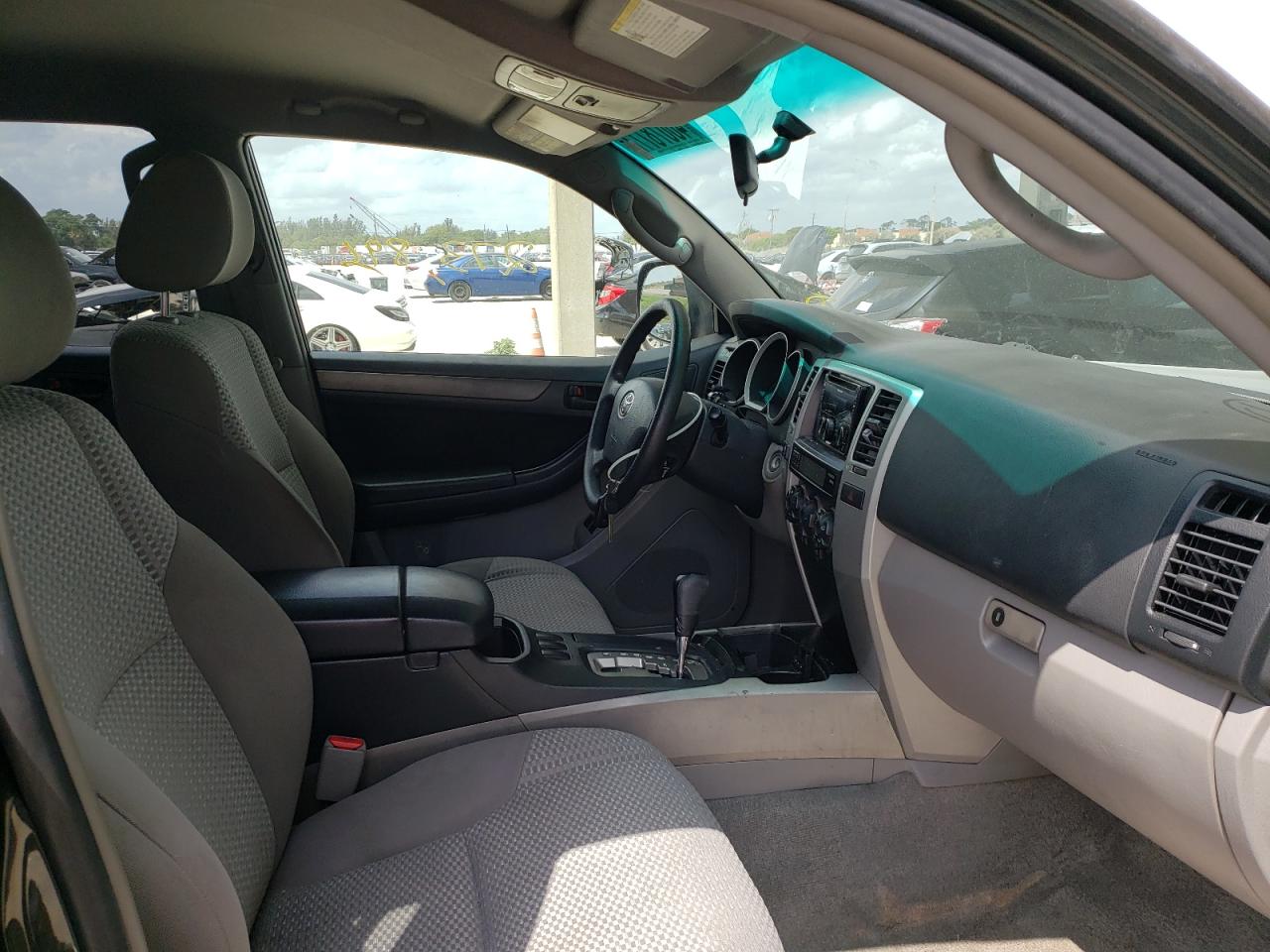 Photo 5 from auction – 2008 TOYOTA 4RUNNER SR with VIN JTEZU14R28K007392