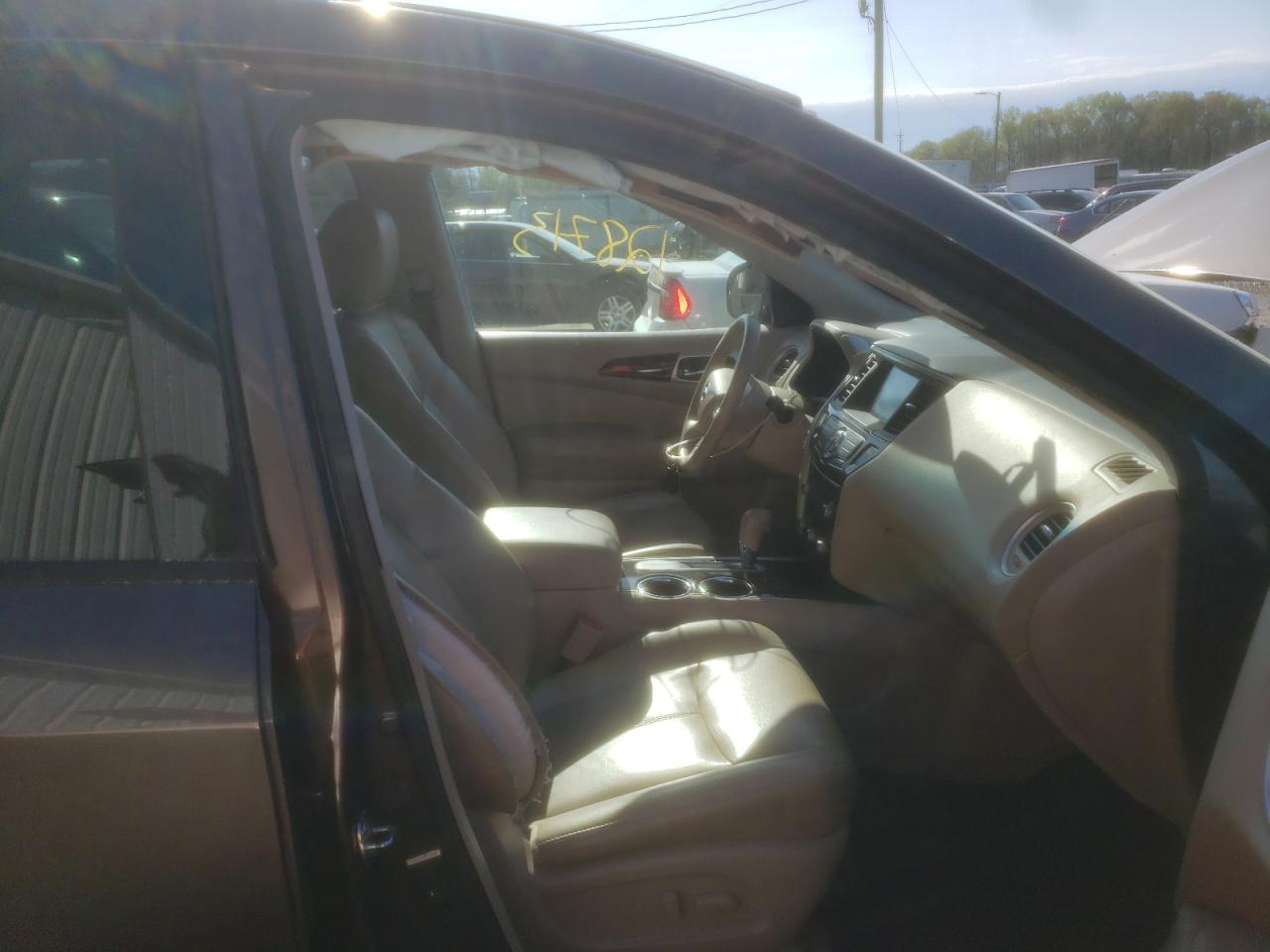 Photo 5 from auction – 2015 NISSAN PATHFINDER with VIN 5N1AR2MN4FC619263