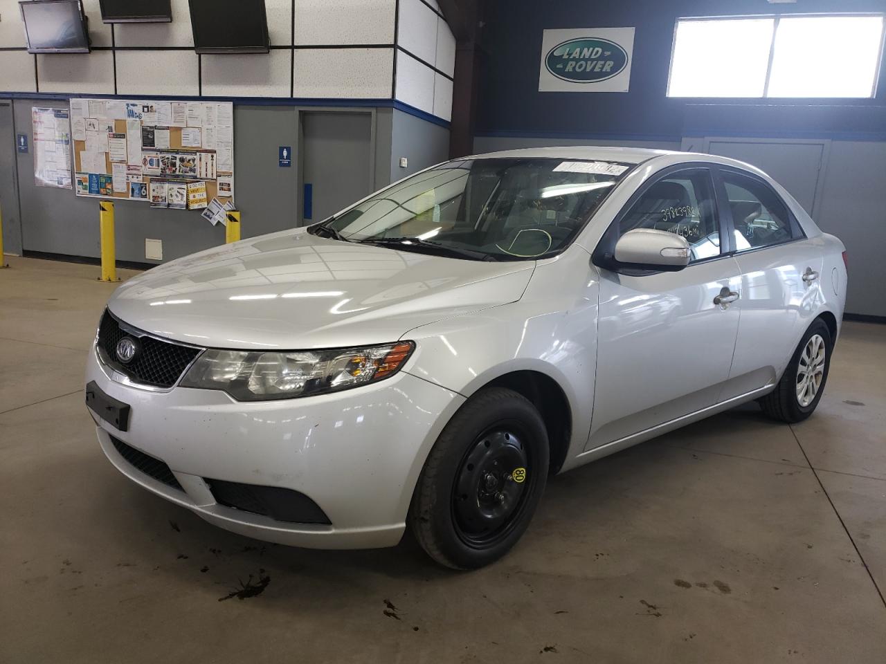 Photo 2 from auction – 2010 KIA FORTE EX with VIN KNAFU4A28A5268012