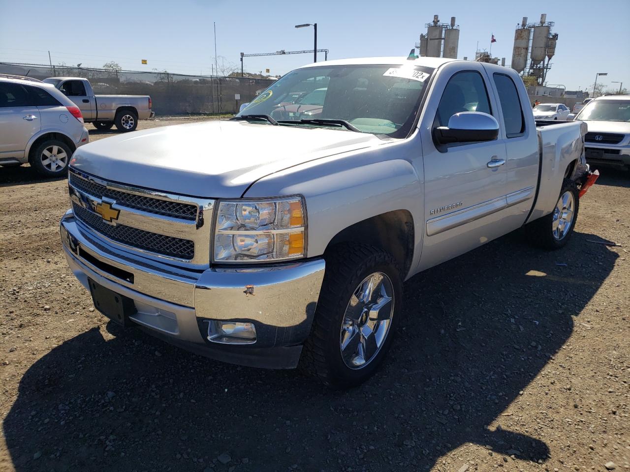 Photo 2 from auction – 2013 CHEVROLET SILVERADO with VIN 1GCRCSE07DZ107440