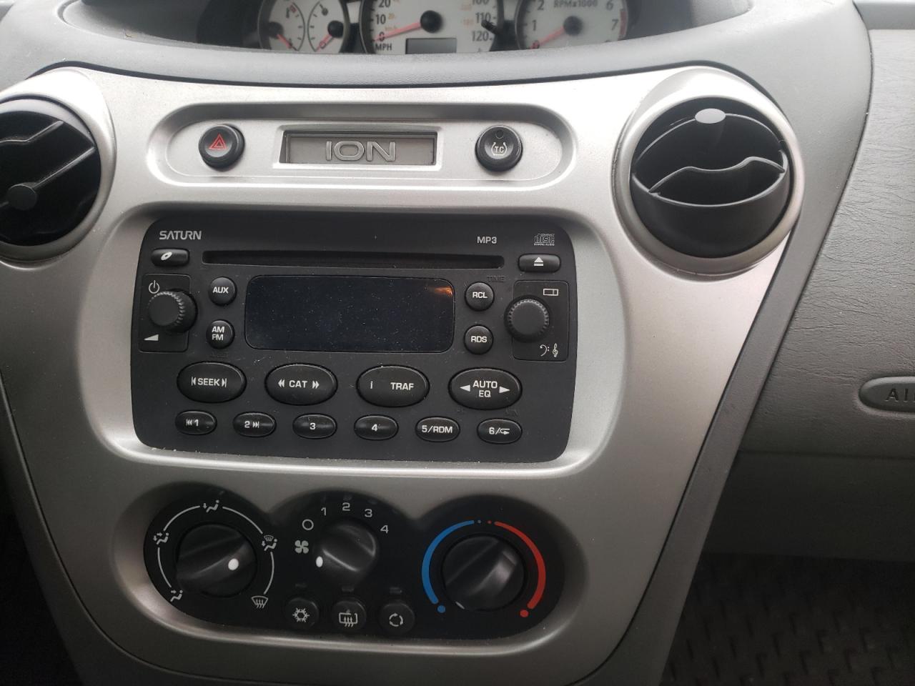 Photo 9 from auction – 2004 SATURN ION LEVEL with VIN 1G8AL52F94Z201661