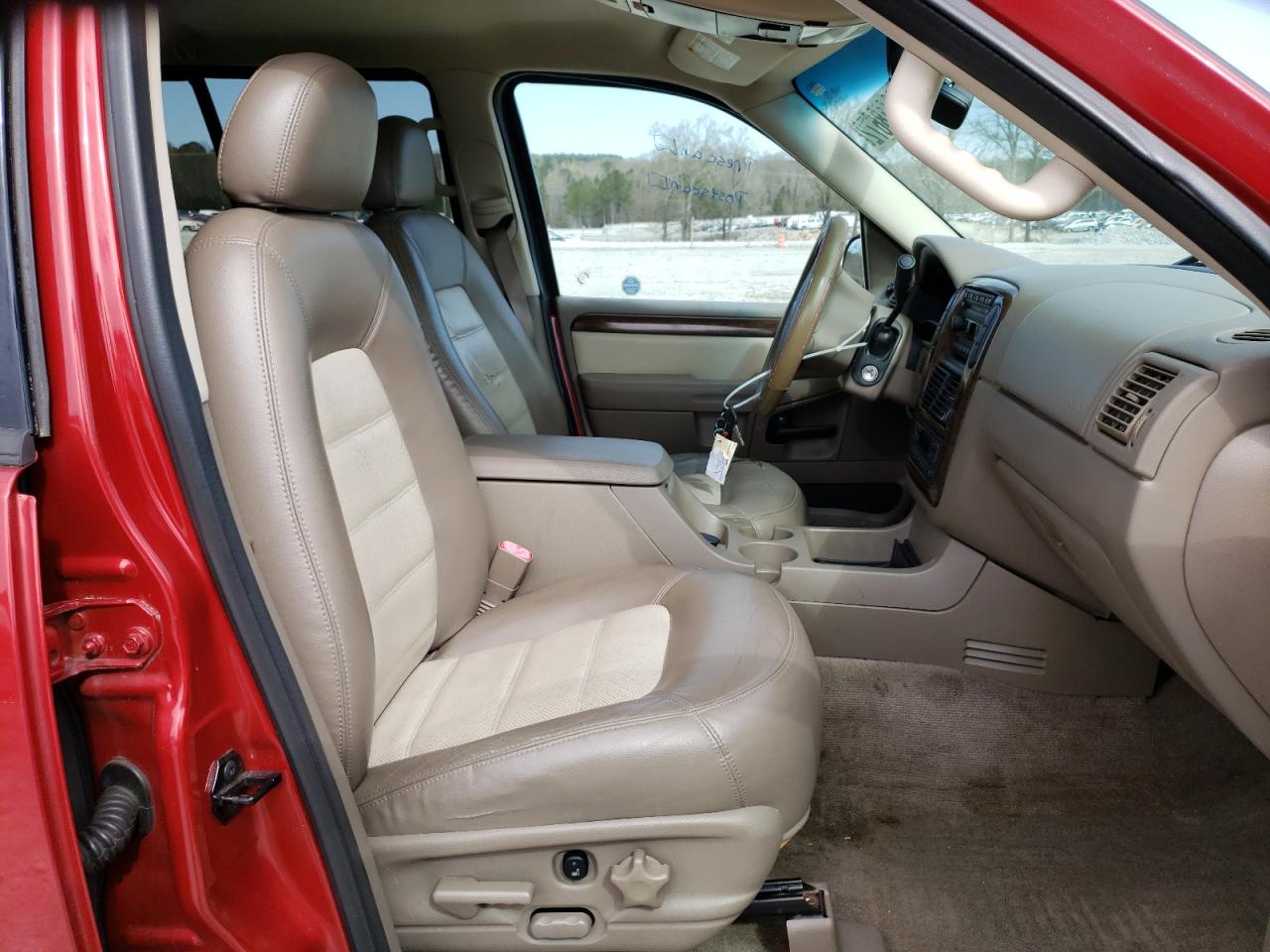 Photo 5 from auction – 2002 FORD EXPLORER E with VIN 1FMZU64K32ZC87354