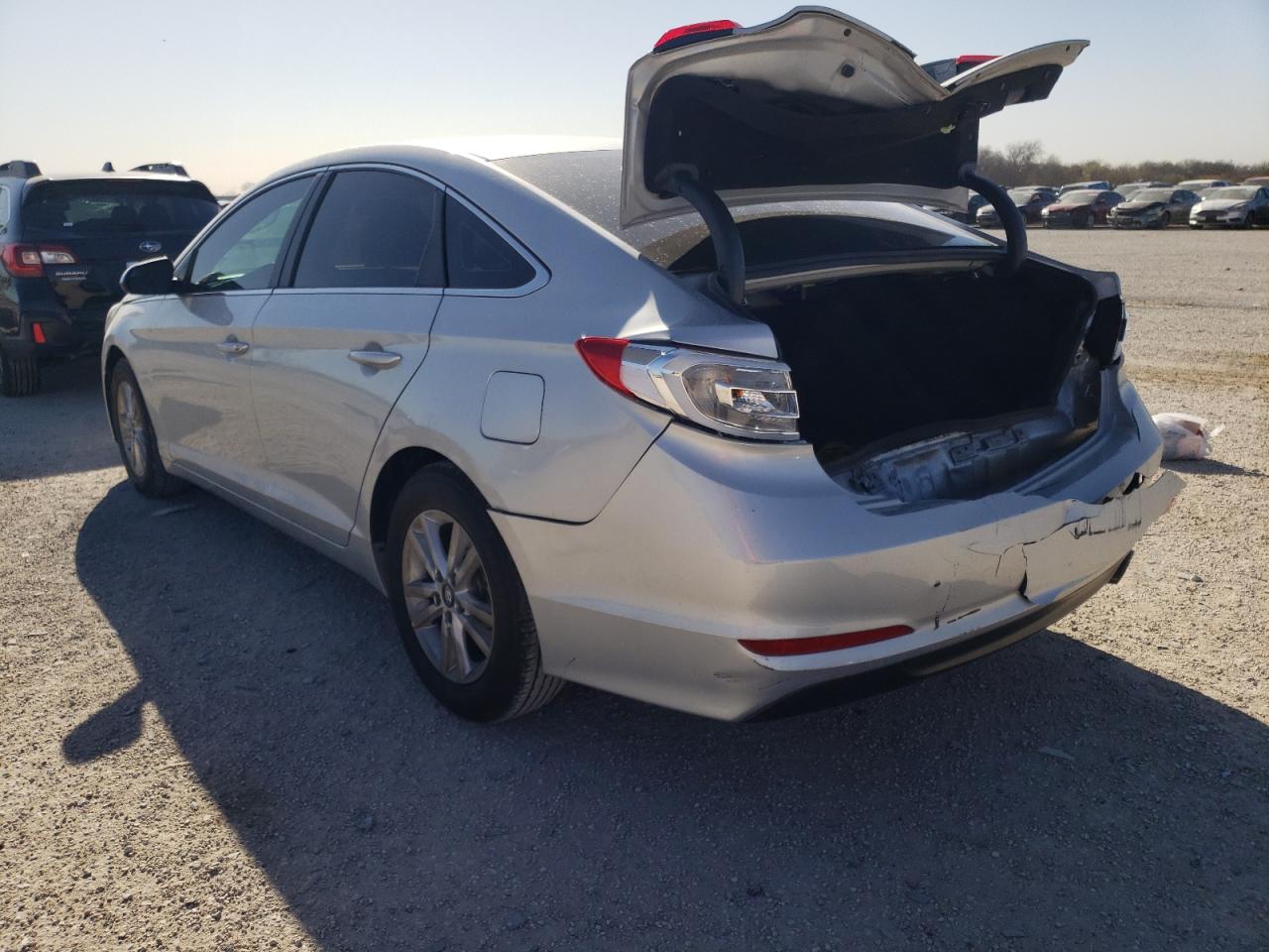 Photo 3 from auction – 2017 HYUNDAI SONATA SE with VIN 5NPE24AF6HH578192