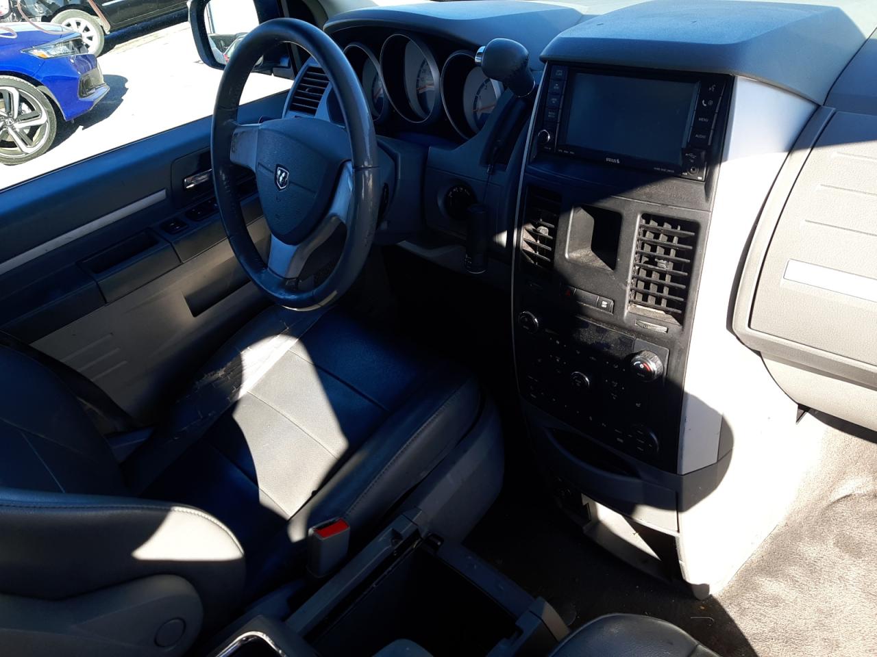 Photo 9 from auction – 2008 DODGE GRAND CARA with VIN 1D8HN54P08B109066