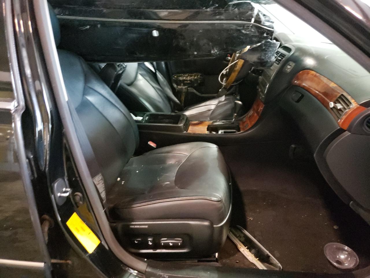Photo 5 from auction – 2004 LEXUS LS with VIN JTHBN36F440147370
