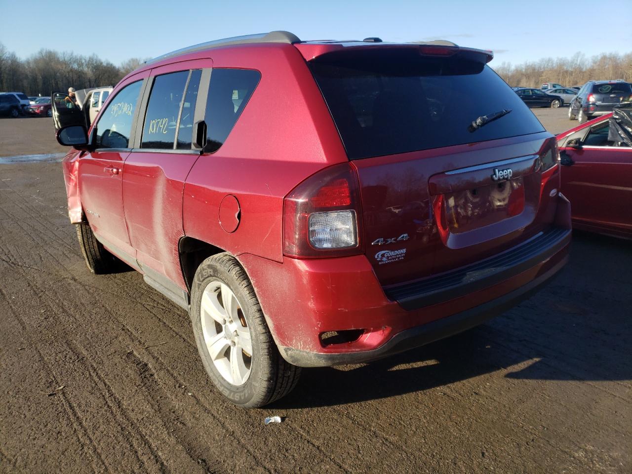 Фото 3 с аукциона – 2014 JEEP COMPASS LA с VIN 1C4NJDEB0ED605821