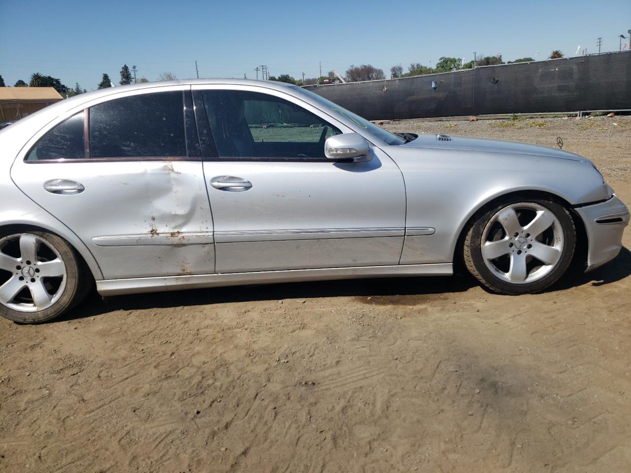 Photo 9 from auction – 2007 MERCEDES-BENZ E 550 with VIN WDBUF72XX7A994498