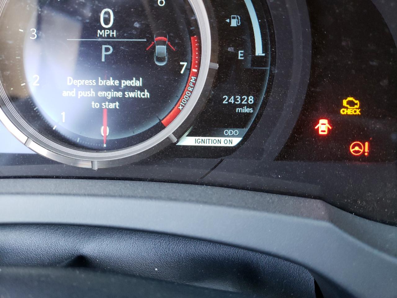 Photo 8 from auction – 2015 LEXUS RC 350 with VIN JTHSE5BC4F5001385