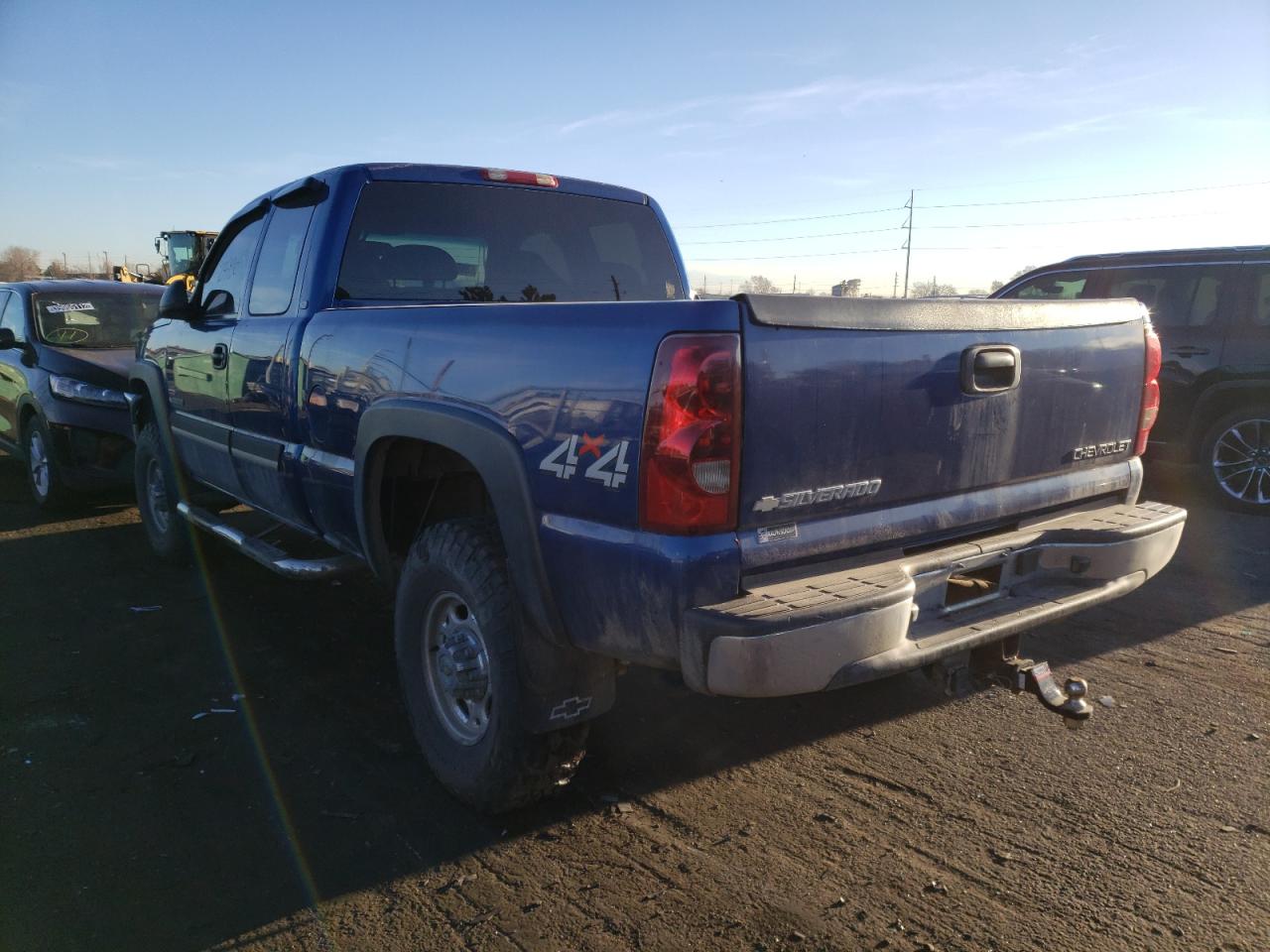 Photo 3 from auction – 2003 CHEVROLET SILVERADO with VIN 1GCHK291X3E239678
