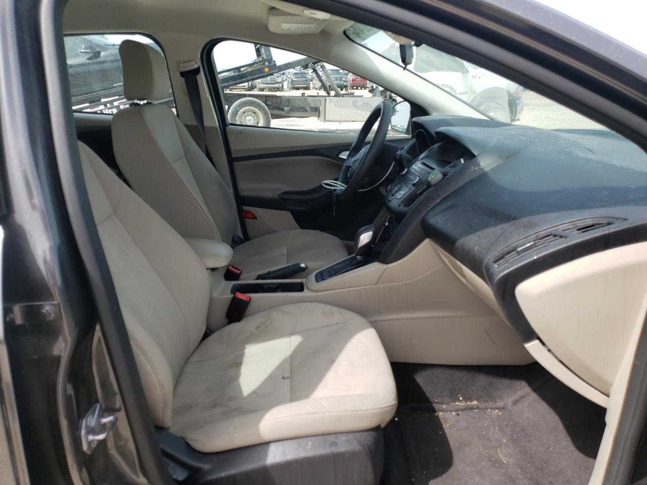 Photo 5 from auction – 2017 FORD FOCUS SE with VIN 1FADP3K2XHL248706