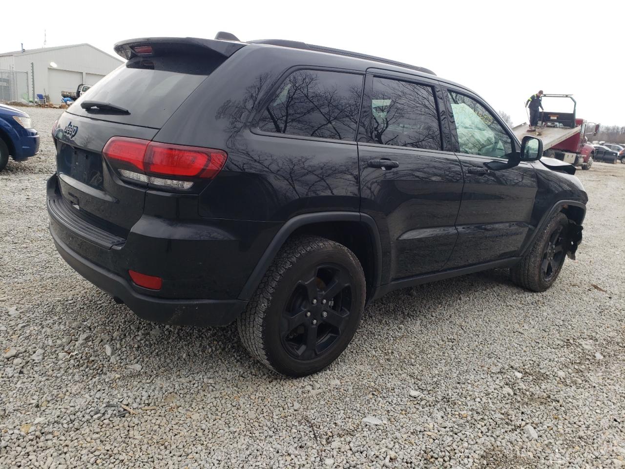 Photo 4 from auction – 2019 JEEP GRAND CHER with VIN 1C4RJFAG7KC753481