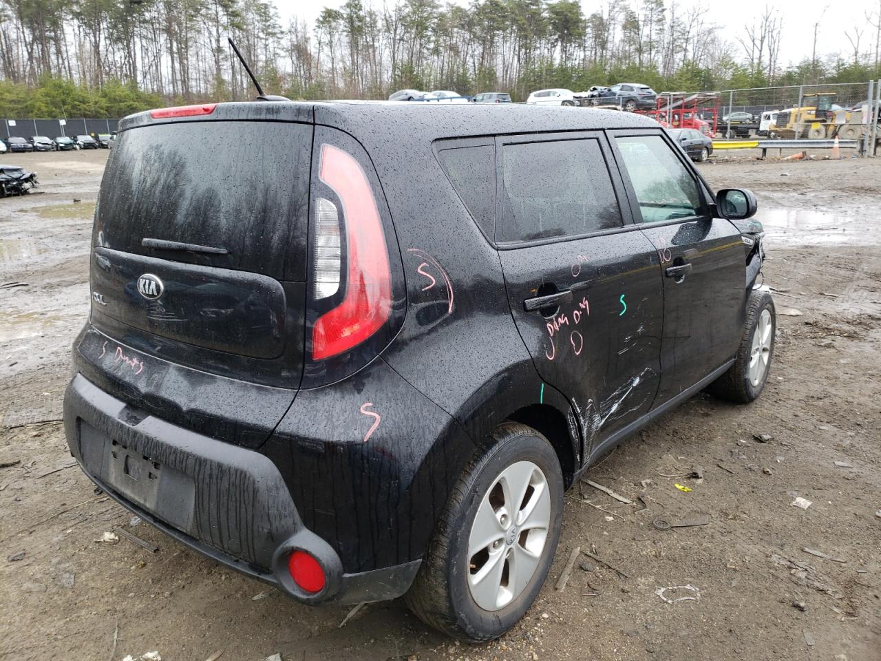 Photo 4 from auction – 2016 KIA SOUL with VIN KNDJN2A20G7404371