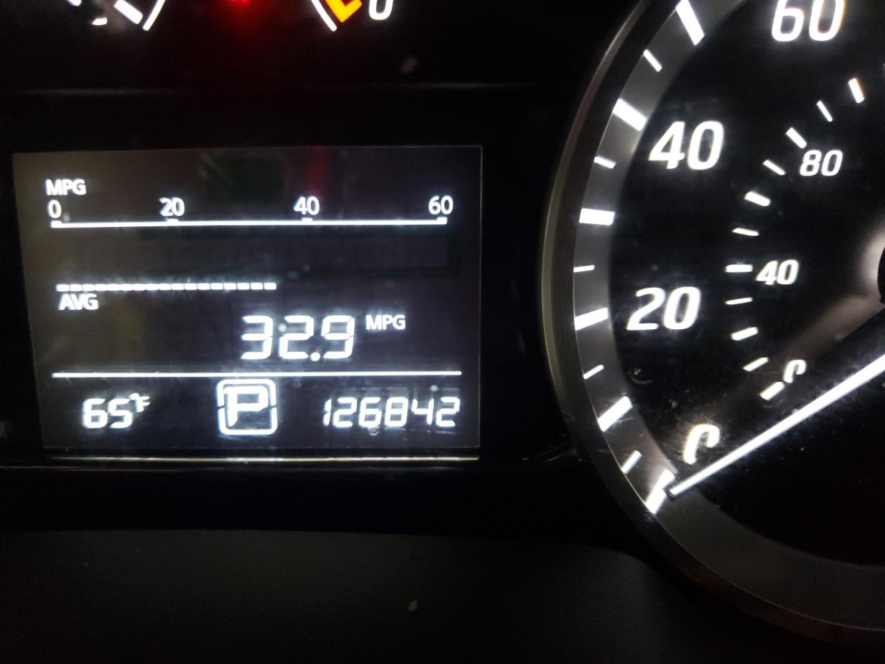 Photo 8 from auction – 2014 NISSAN SENTRA S with VIN 3N1AB7AP1EY303436