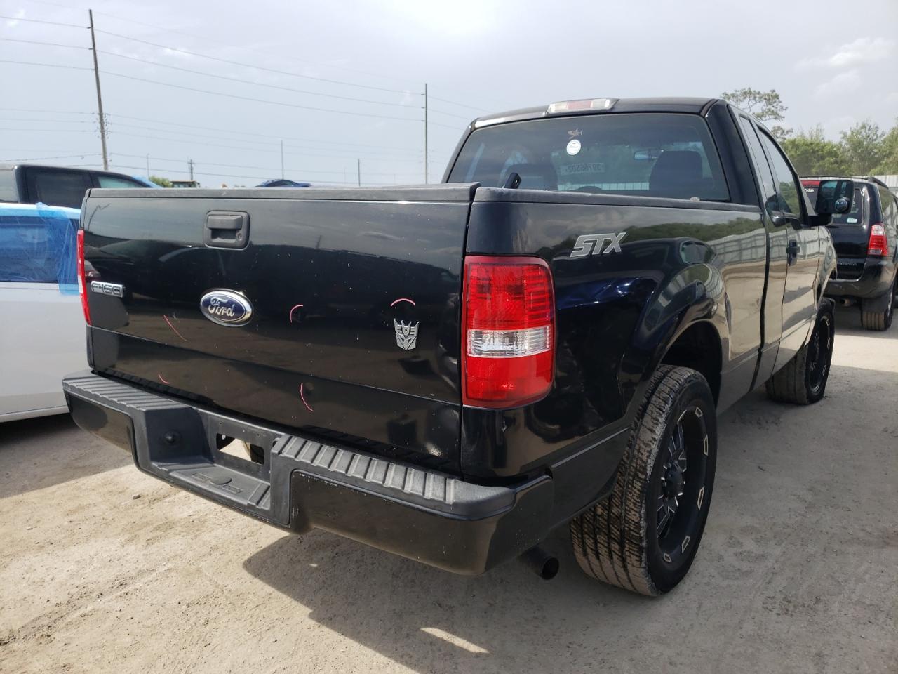 Photo 4 from auction – 2006 FORD F150 with VIN 1FTRF12246NA53239