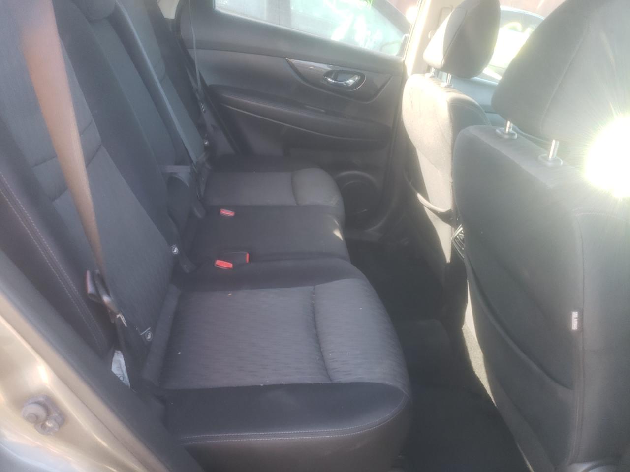 Photo 6 from auction – 2017 NISSAN ROGUE S with VIN JN8AT2MT5HW384608