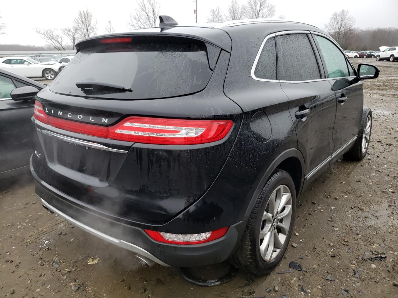 Photo 4 from auction – 2019 LINCOLN MKC SELECT with VIN 5LMCJ2D93KUL11702
