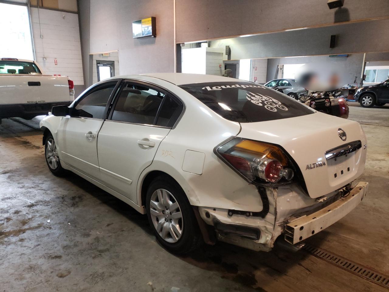 Photo 3 from auction – 2011 NISSAN ALTIMA with VIN 1N4AL2AP0BN443182