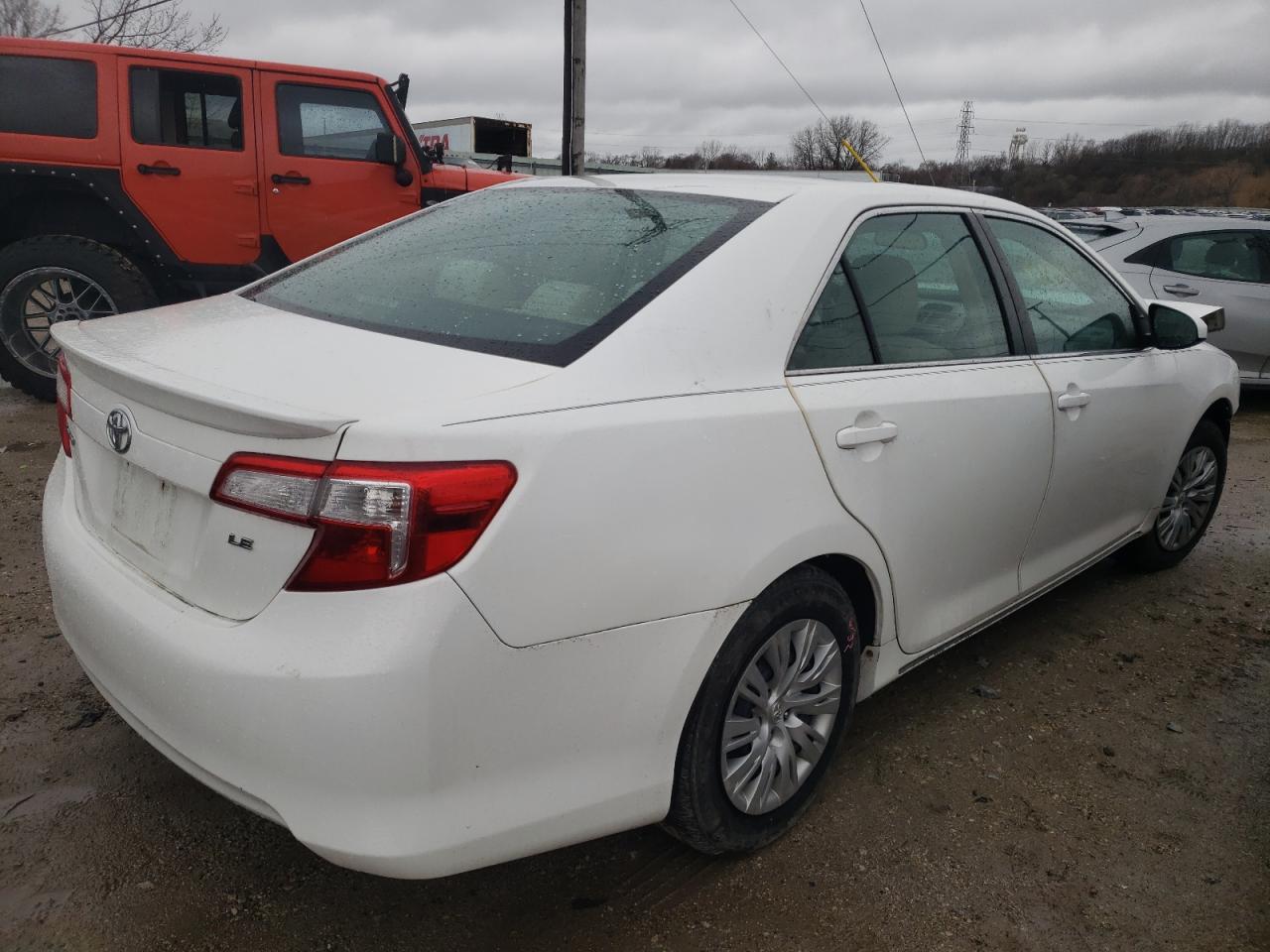Photo 4 from auction – 2013 TOYOTA CAMRY L with VIN 4T4BF1FK8DR301895