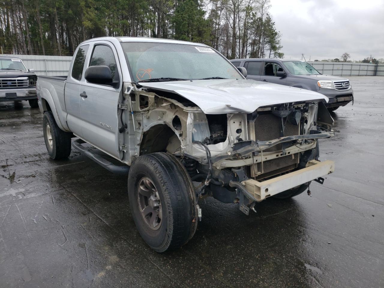 TOYOTA TACOMA PRE 2012 with VIN 5TFTX4GN3CX008588 - Photo from auction