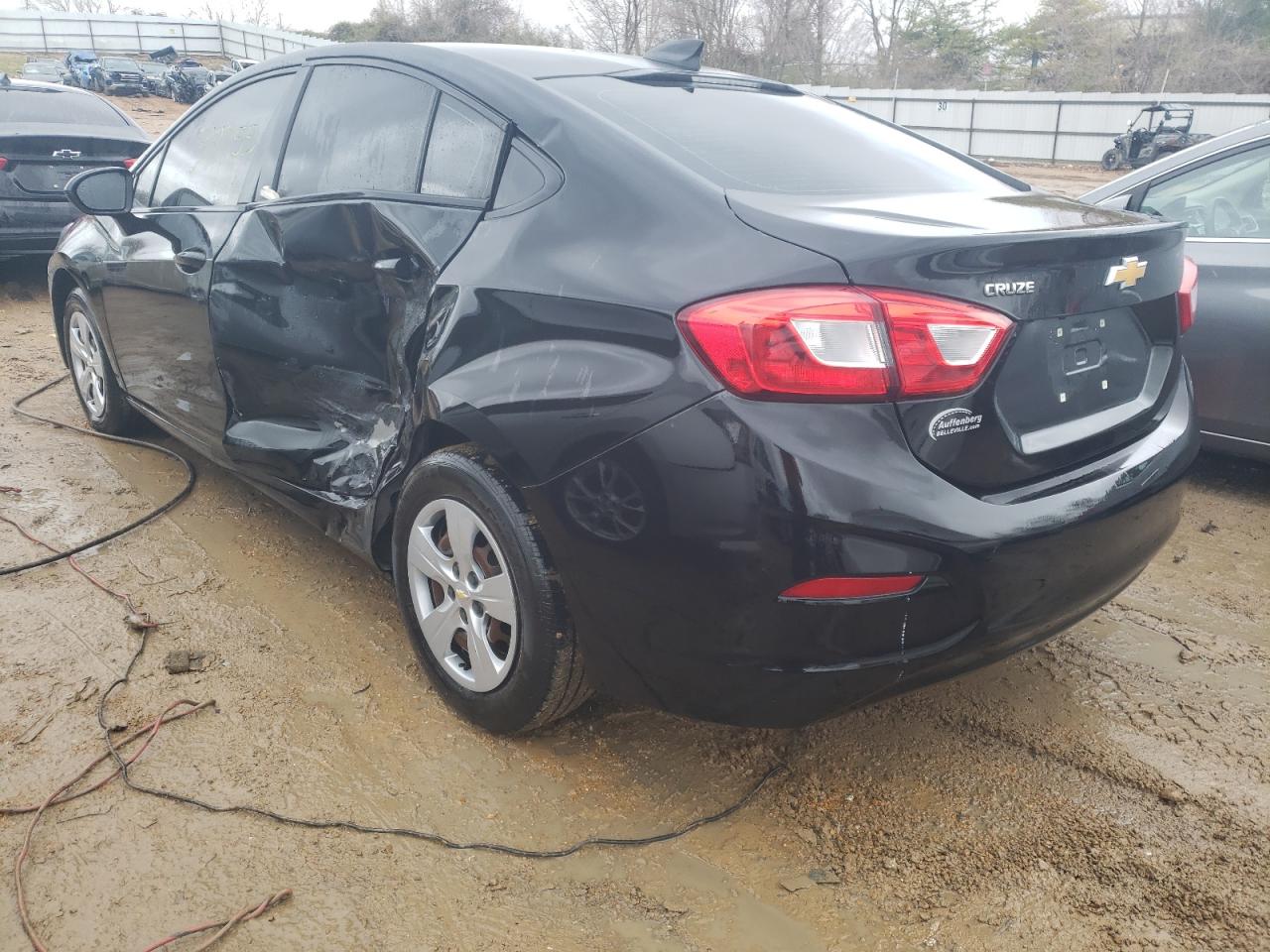 Photo 3 from auction – 2018 CHEVROLET CRUZE LS with VIN 1G1BC5SM4J7147694