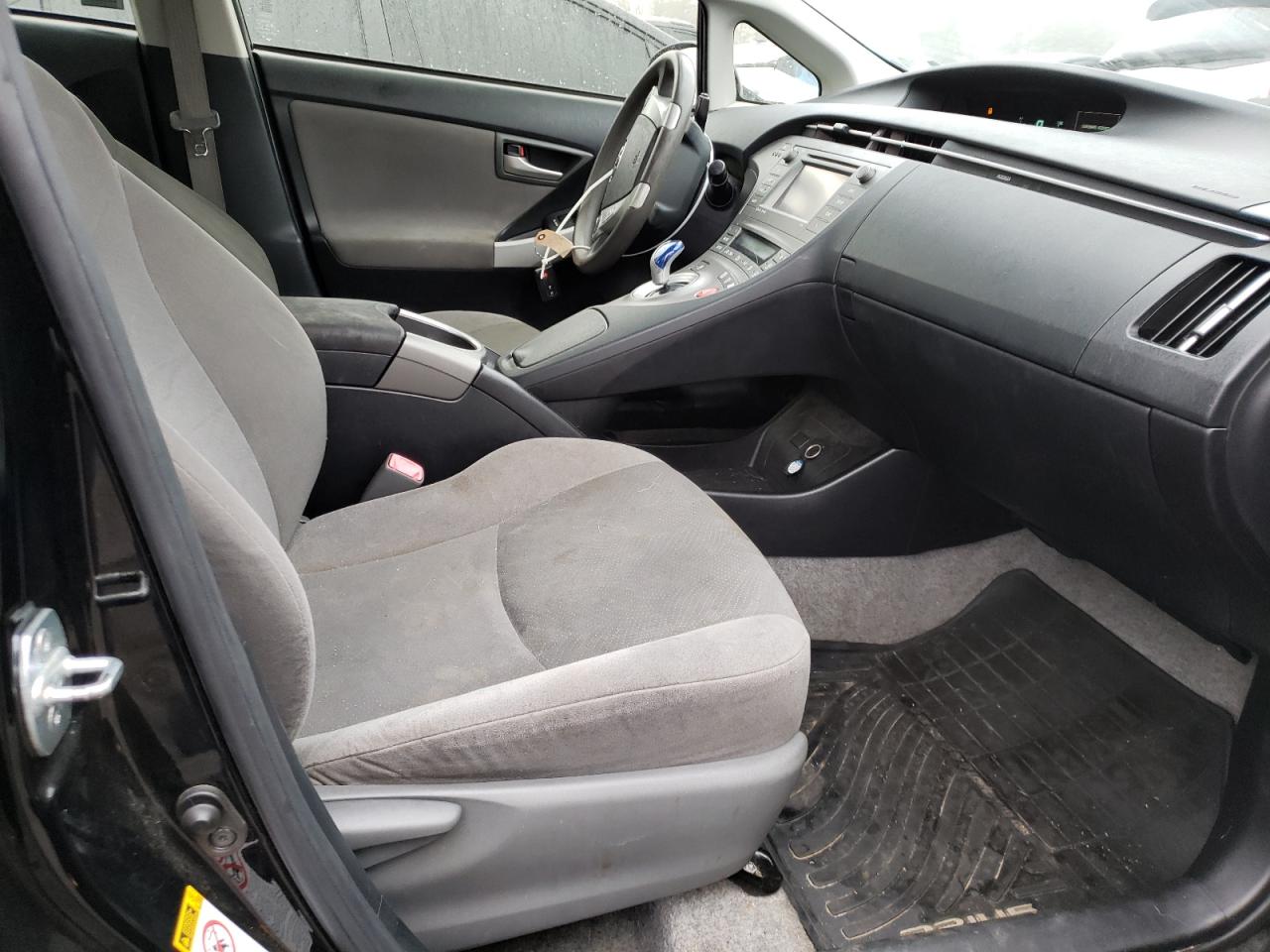 Photo 5 from auction – 2012 TOYOTA PRIUS with VIN JTDKN3DU4C5450203