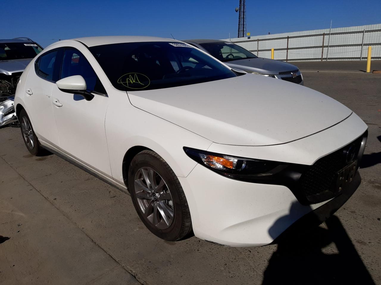 MAZDA 3 2021 with VIN JM1BPAJL6M1309250 - Photo from auction
