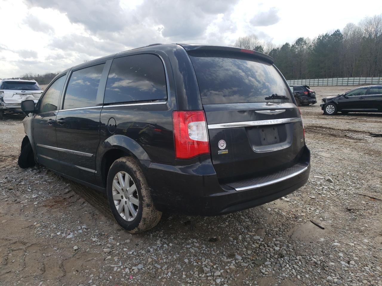 Photo 3 from auction – 2016 CHRYSLER TOWN & COU with VIN 2C4RC1BG9GR297381