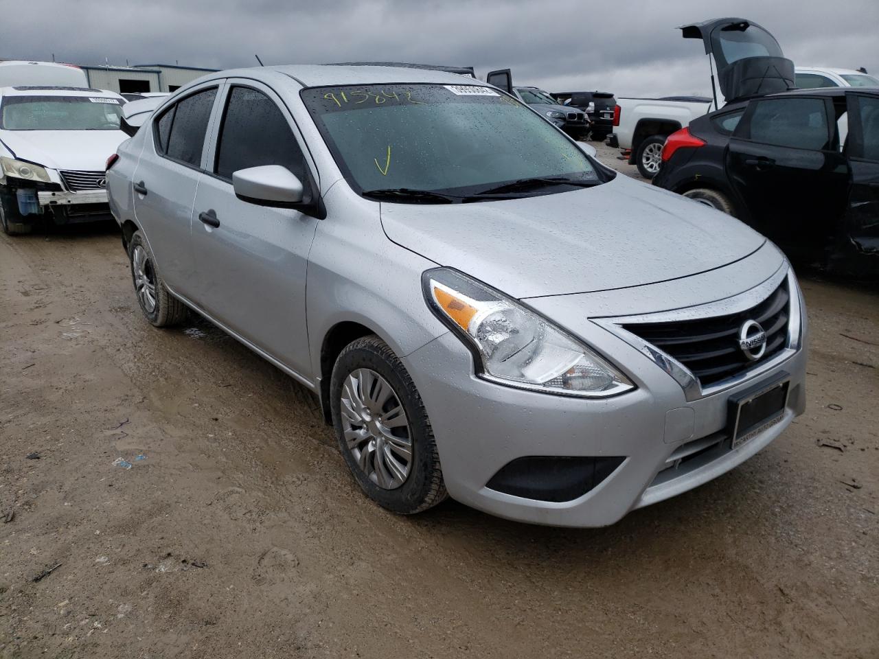 NISSAN VERSA S 2016 with VIN 3N1CN7AP4GL915842 - Photo from auction