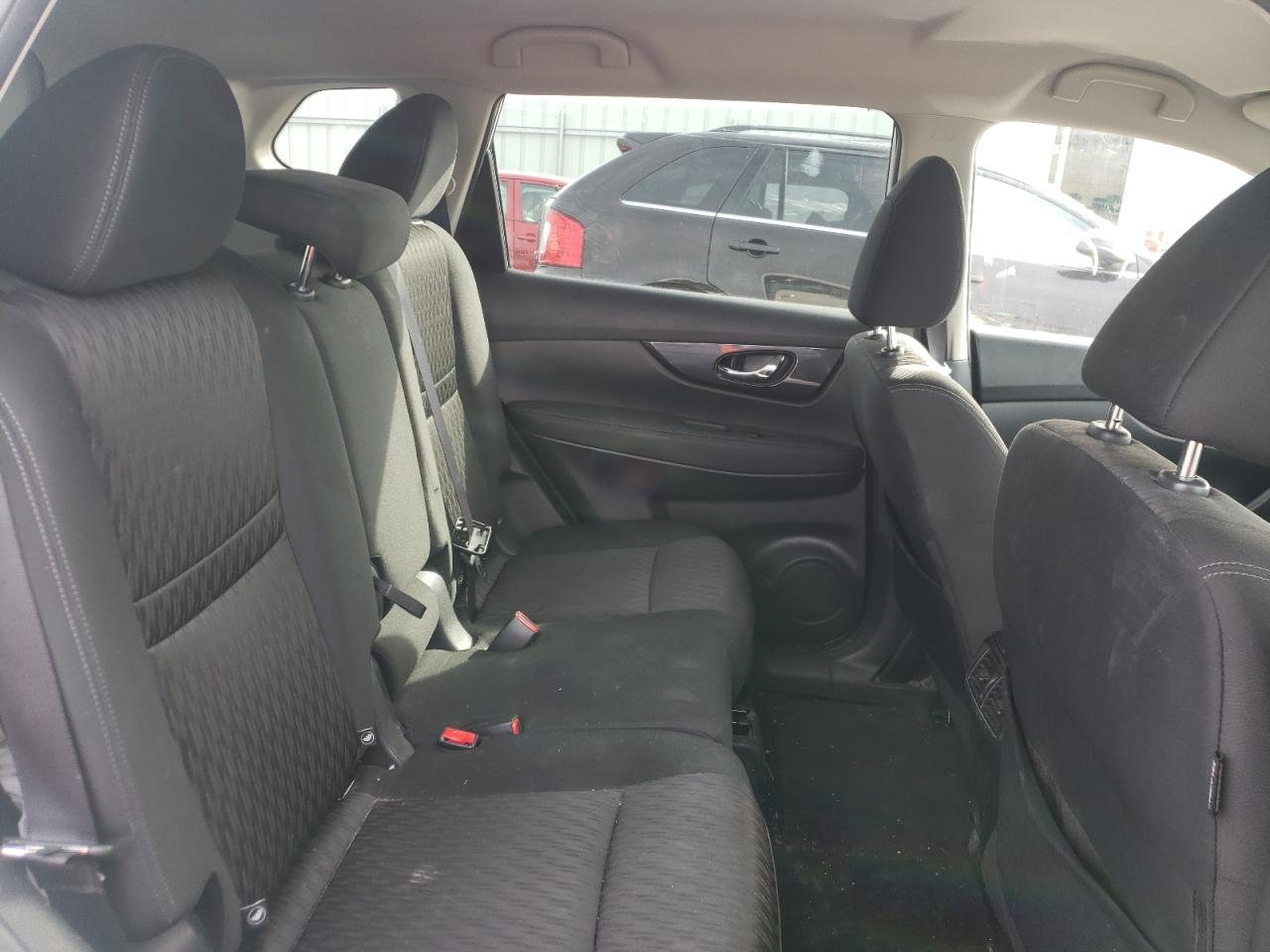 Photo 6 from auction – 2019 NISSAN ROGUE S with VIN KNMAT2MV4KP540751