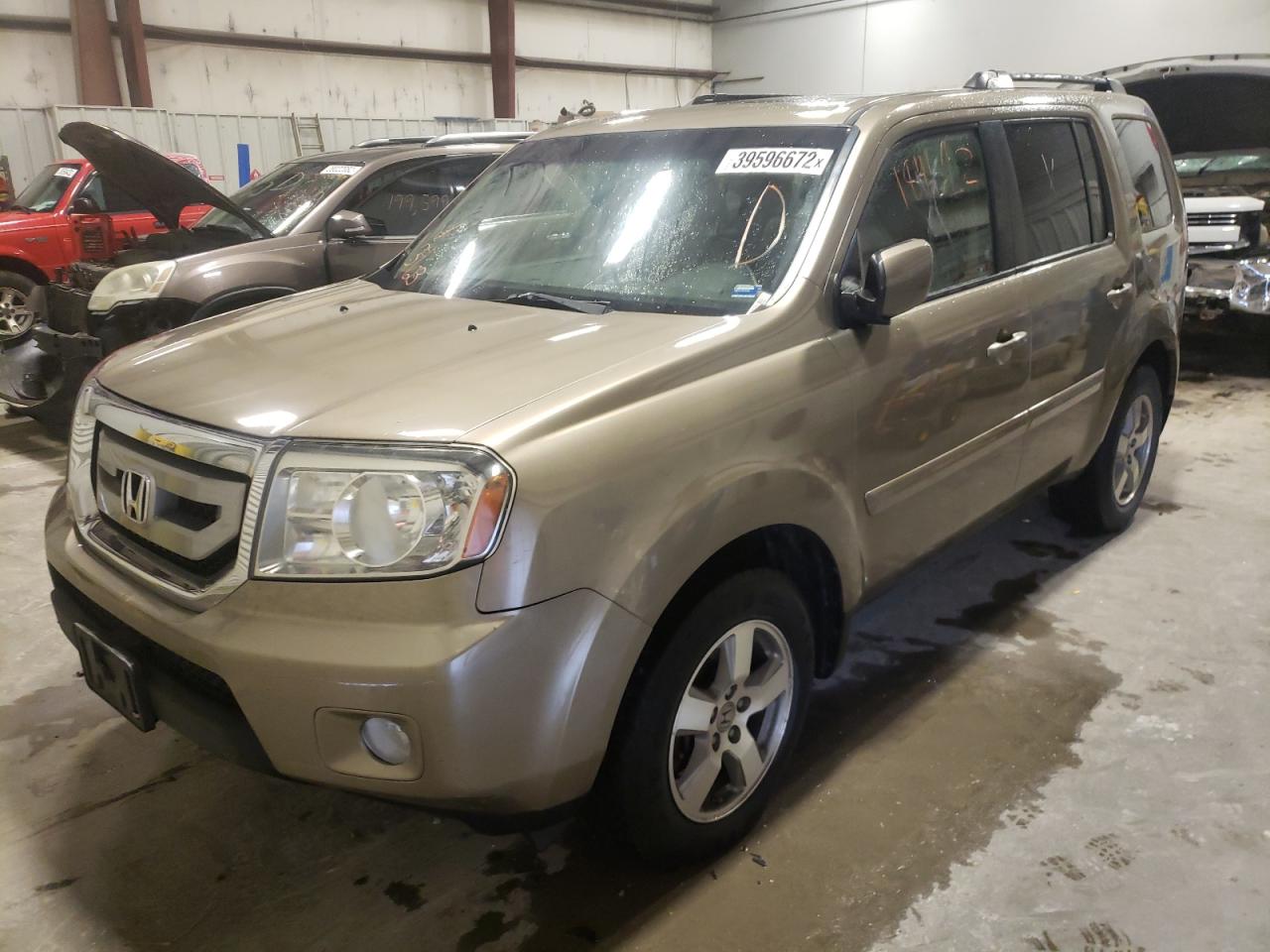 Photo 2 from auction – 2011 HONDA PILOT EXL with VIN 5FNYF4H52BB079443