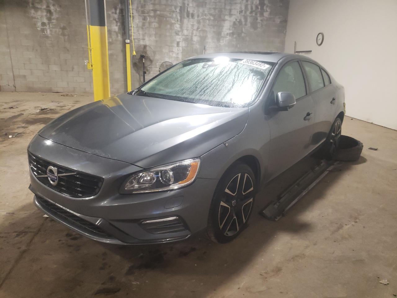 Photo 2 from auction – 2017 VOLVO S60 with VIN YV126MFL4H2434710
