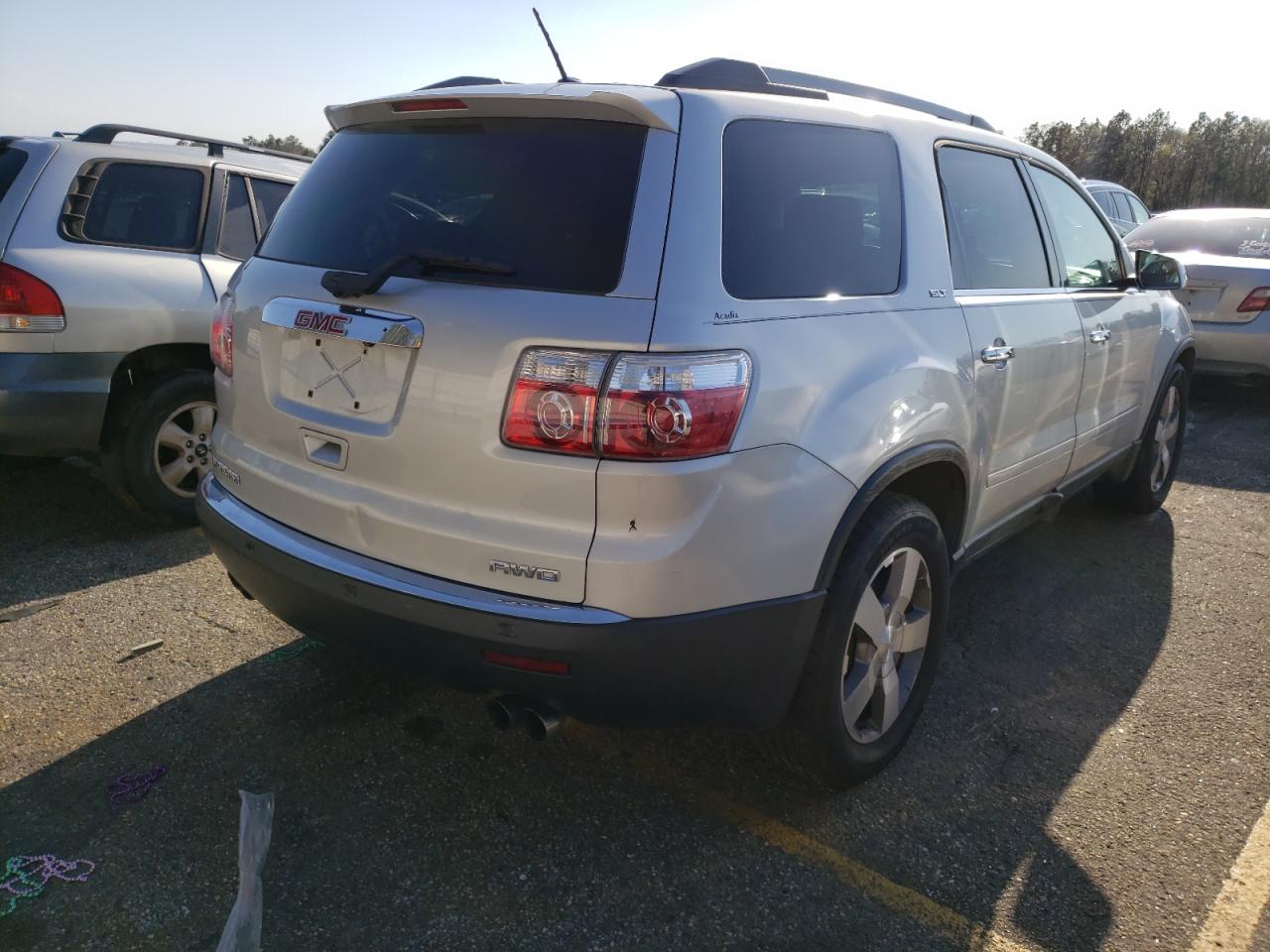 Photo 4 from auction – 2011 GMC ACADIA SLT with VIN 1GKKVRED7BJ138324