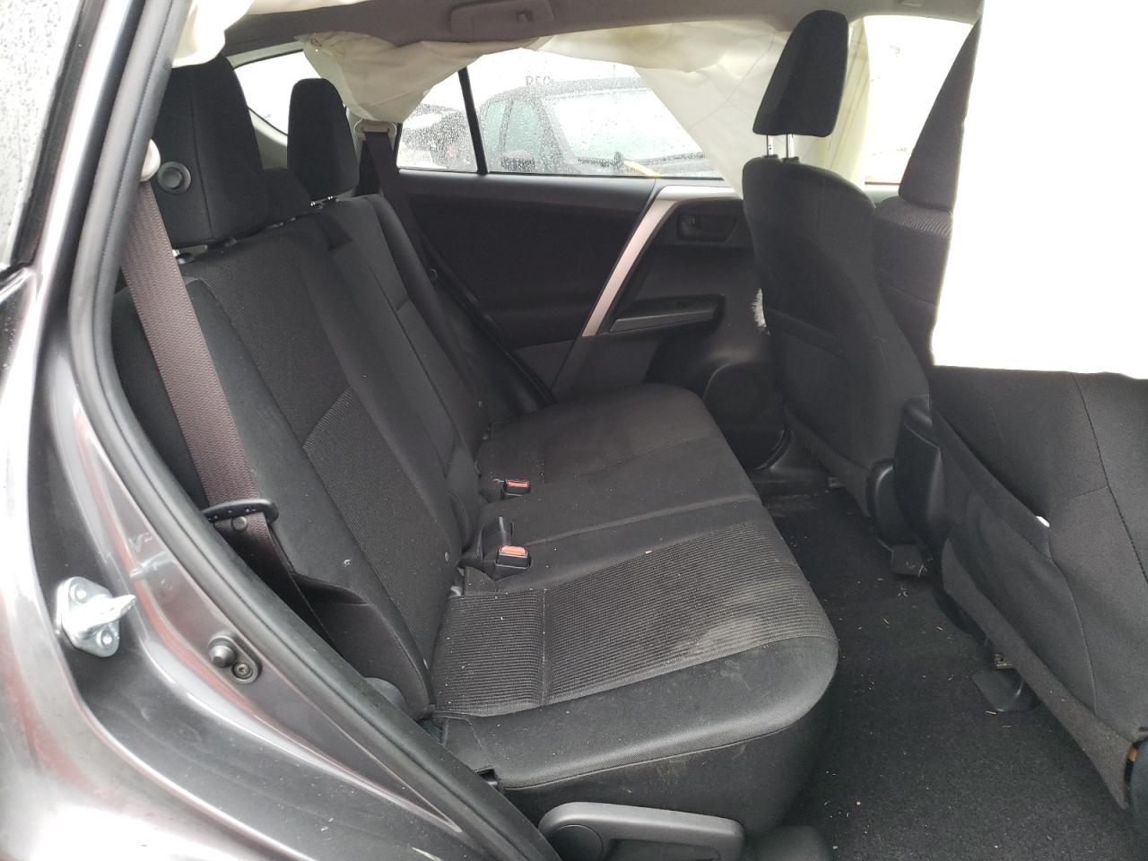 Photo 6 from auction – 2017 TOYOTA RAV4 LE with VIN JTMBFREV4HD205065