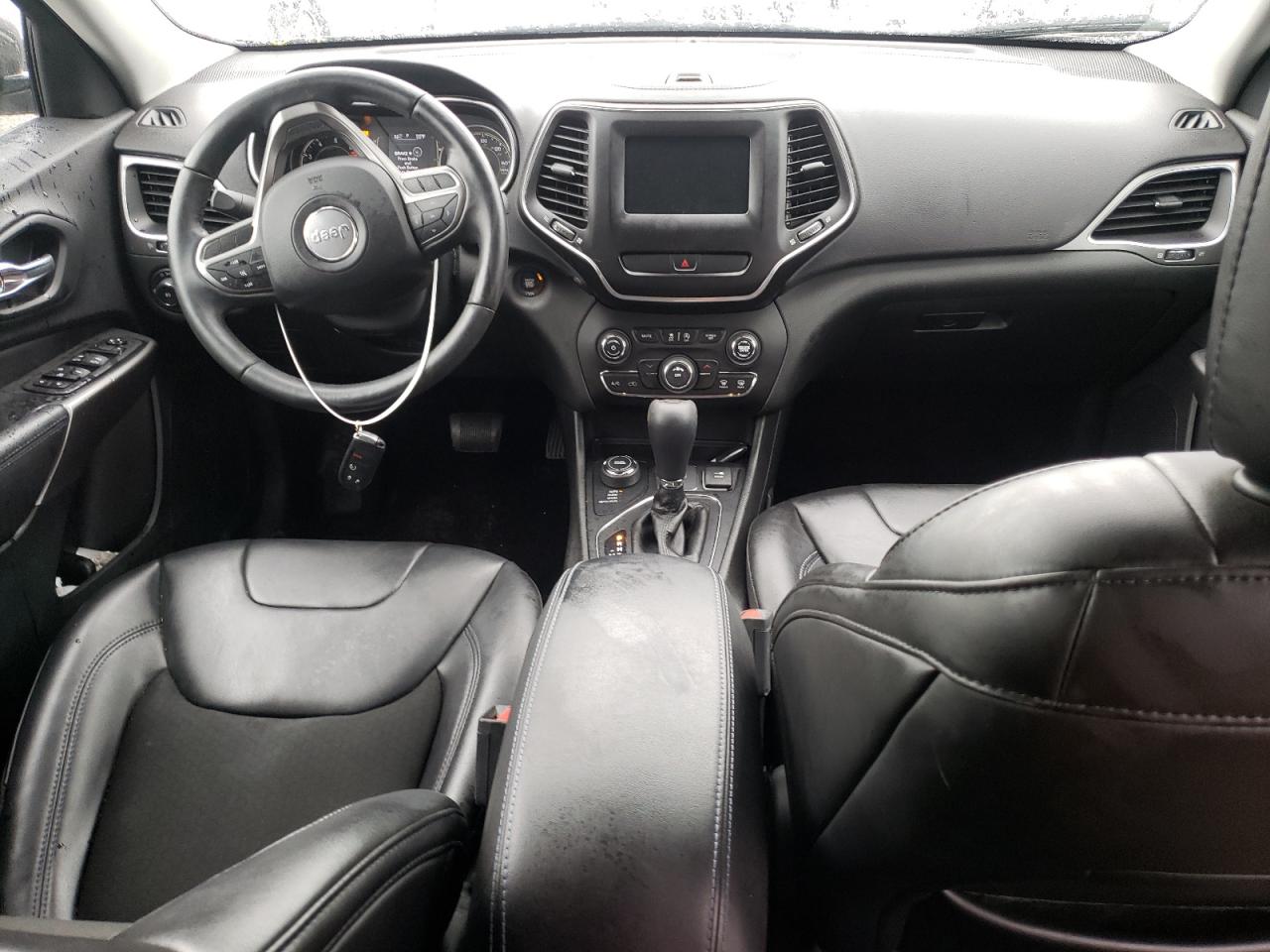 Photo 9 from auction – 2019 JEEP CHEROKEE L with VIN 1C4PJMLBXKD238997