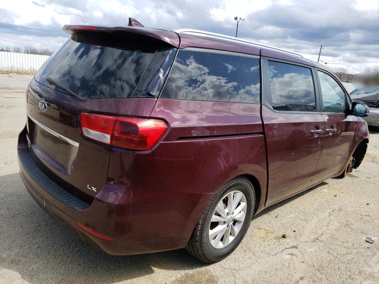 Photo 4 from auction – 2015 KIA SEDONA LX with VIN KNDMB5C19F6063987
